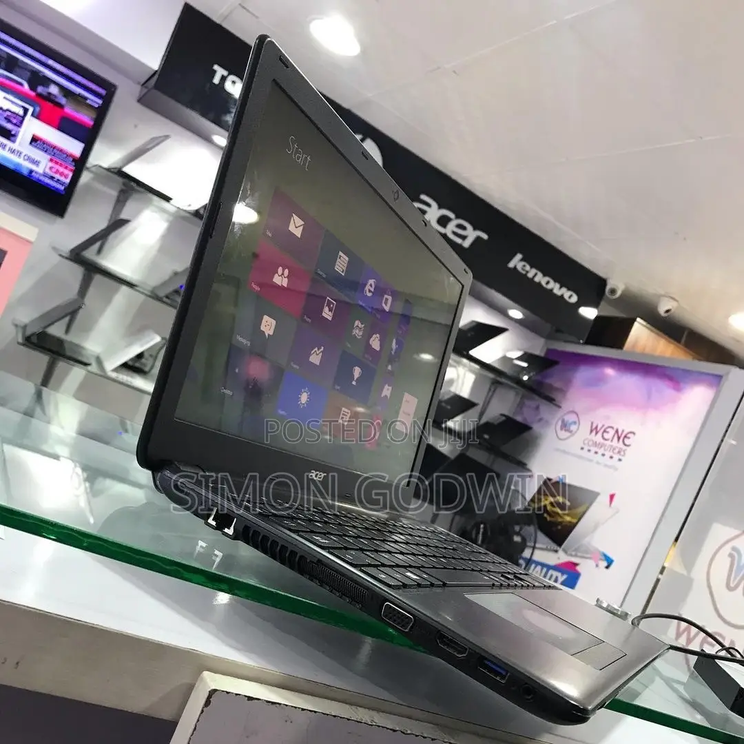 Laptop Acer Aspire 3 4GB Intel Core i3 HDD+SSD 320GB
