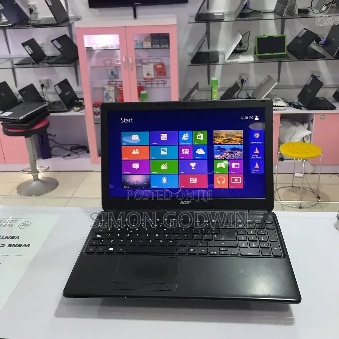 Laptop Acer Aspire 3 4GB Intel Core i3 HDD+SSD 320GB
