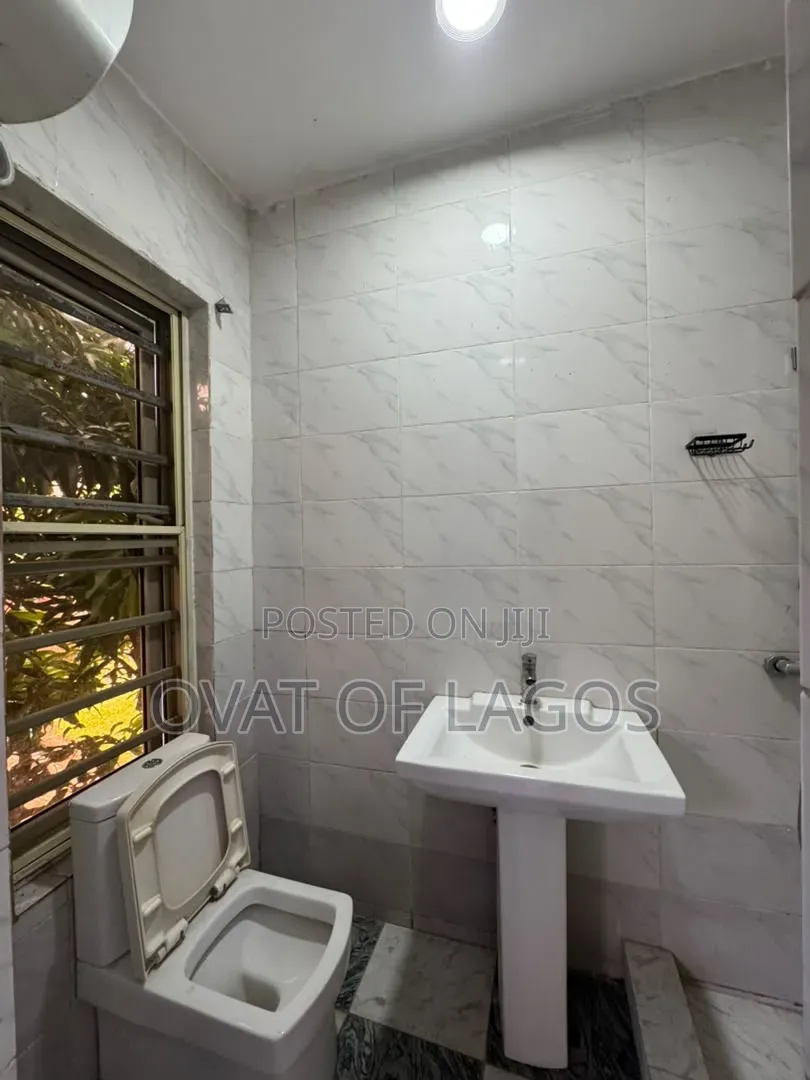 2bdrm Apartment in Osapa london for rent