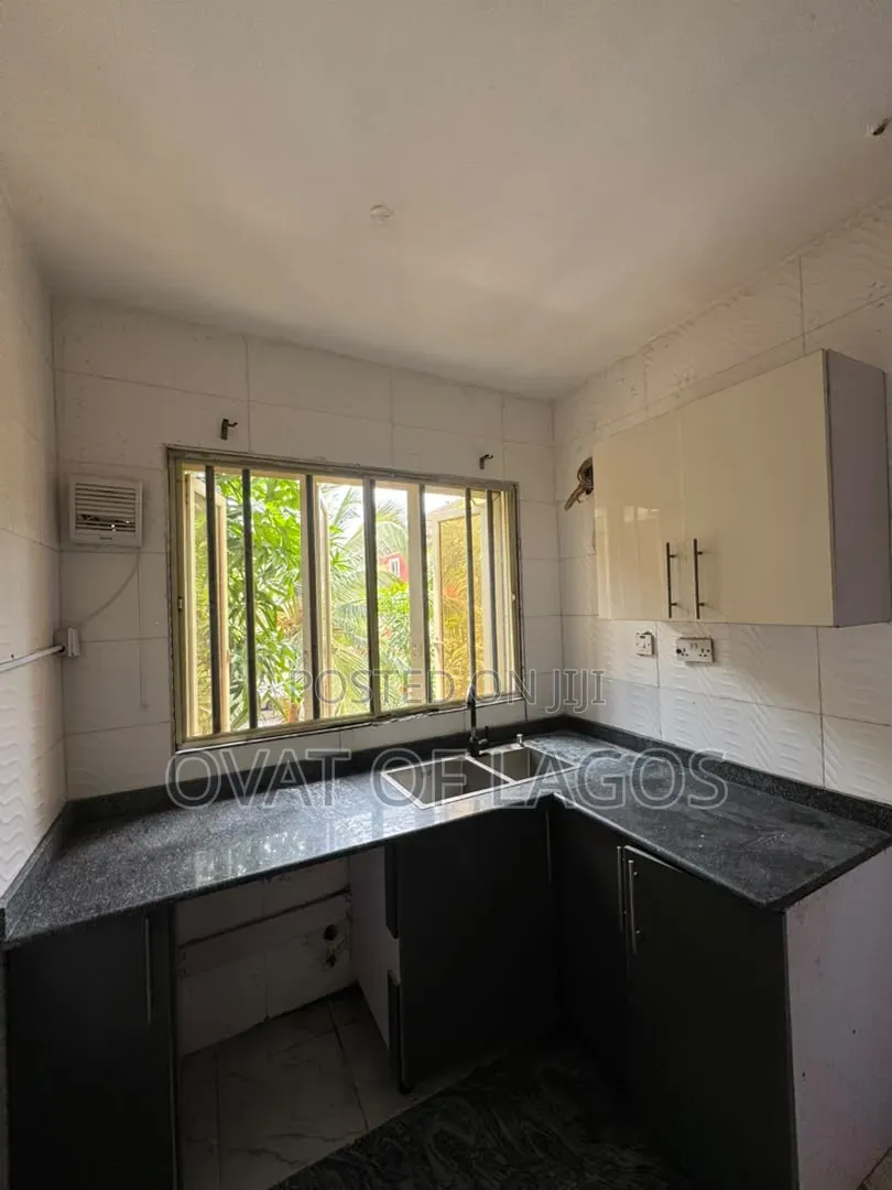 2bdrm Apartment in Osapa london for rent