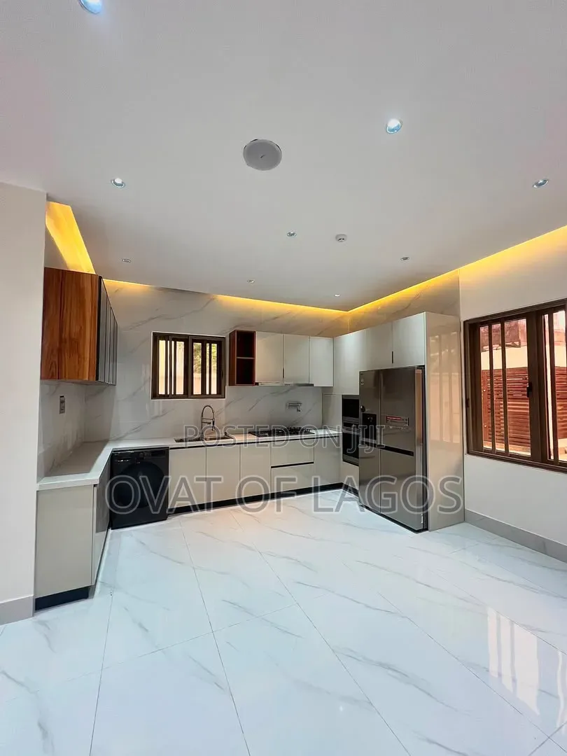 3bdrm Maisonette in Old Ikoyi for rent