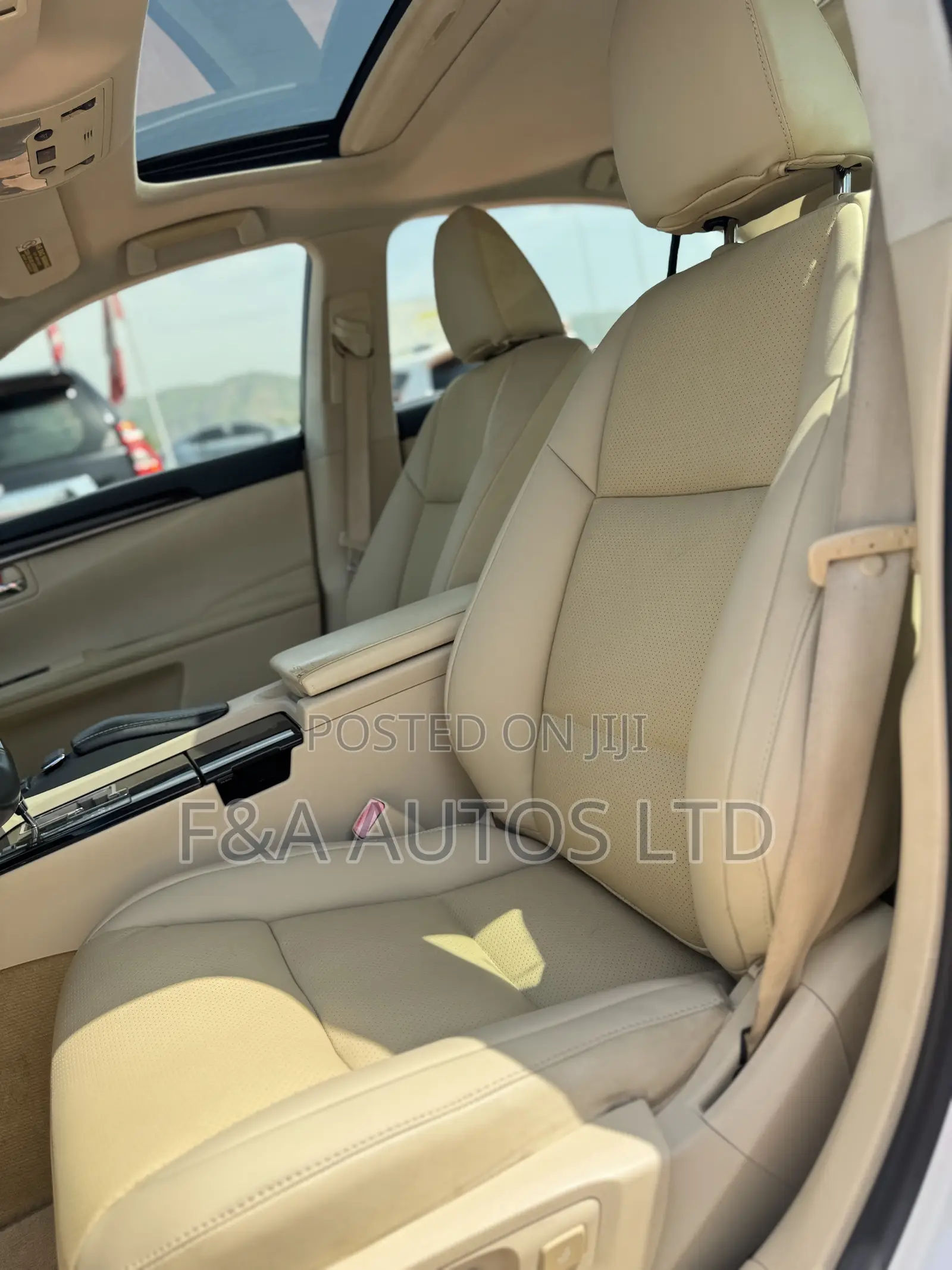 Lexus ES 350 FWD 2013 White