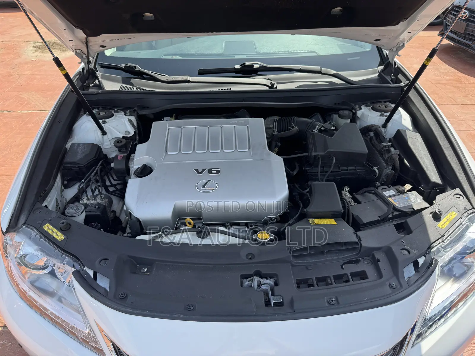 Lexus ES 350 FWD 2013 White