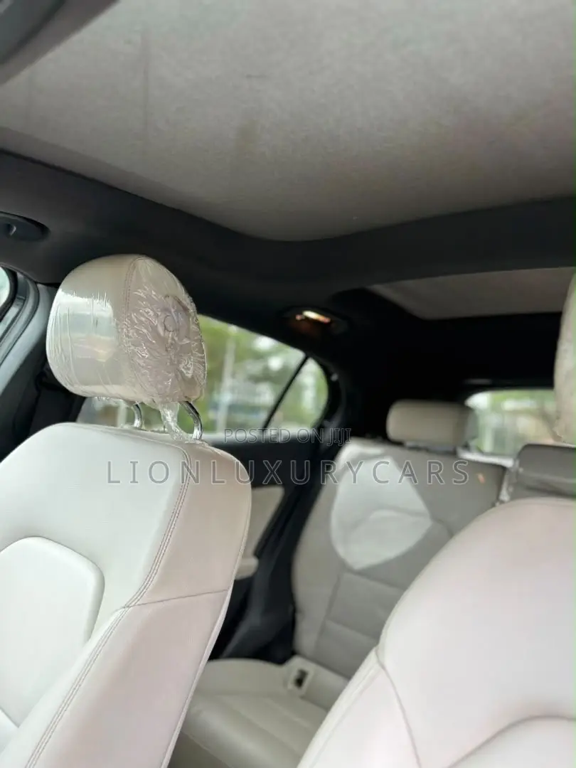 Mercedes-Benz GLA-Class 2017 Black