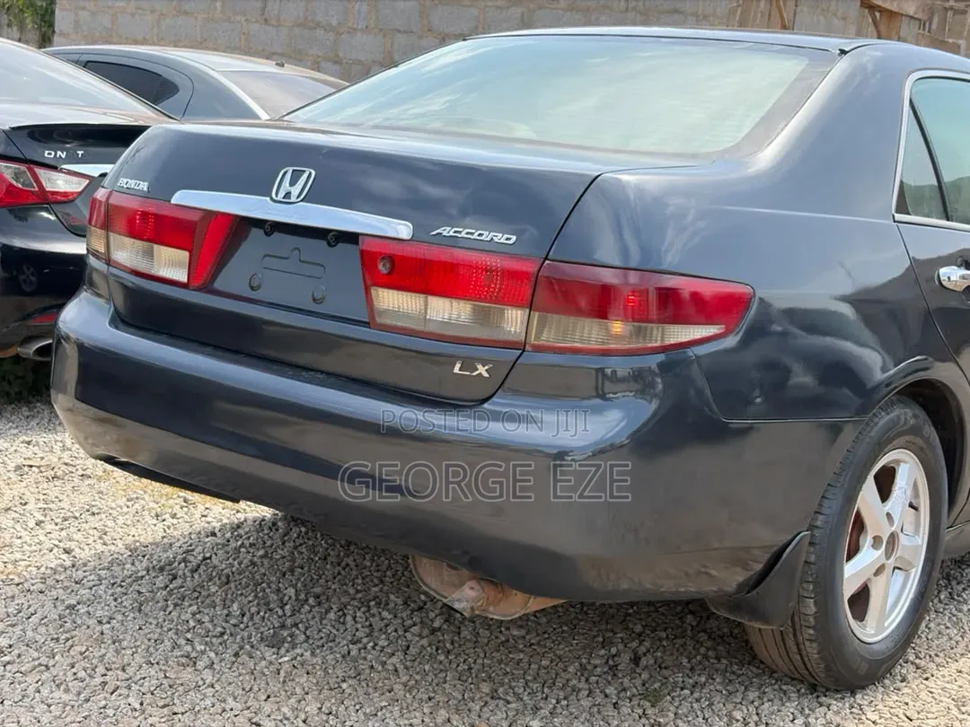 Honda Accord 2005 Gray