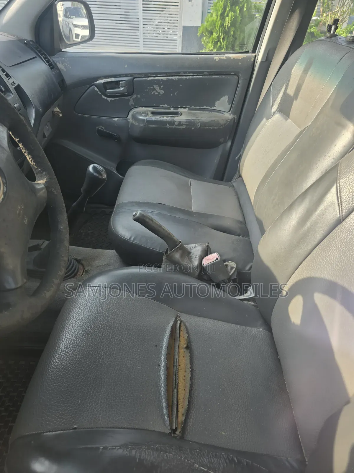 Toyota Hilux 2010 White