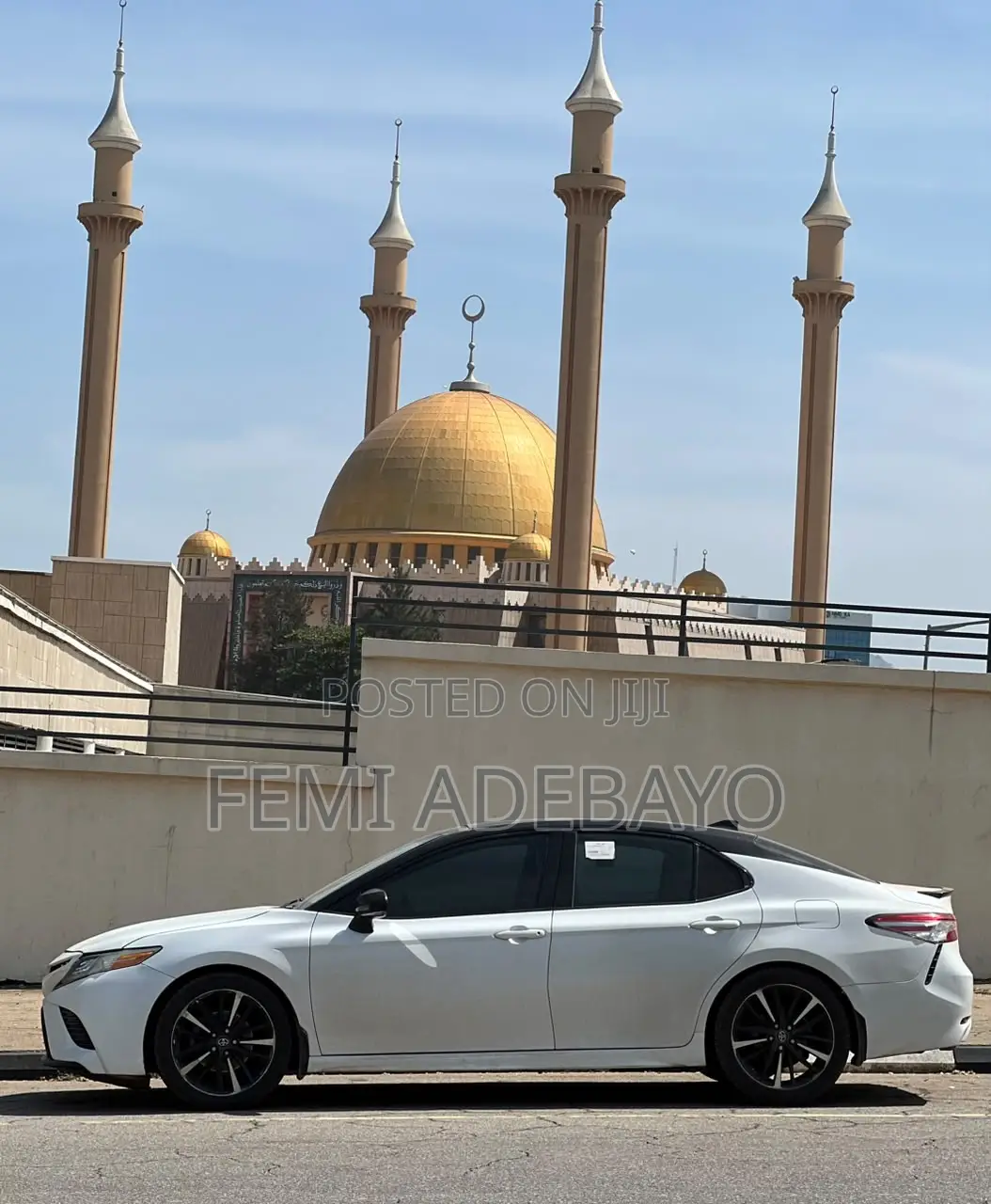 Toyota Camry 2019 White