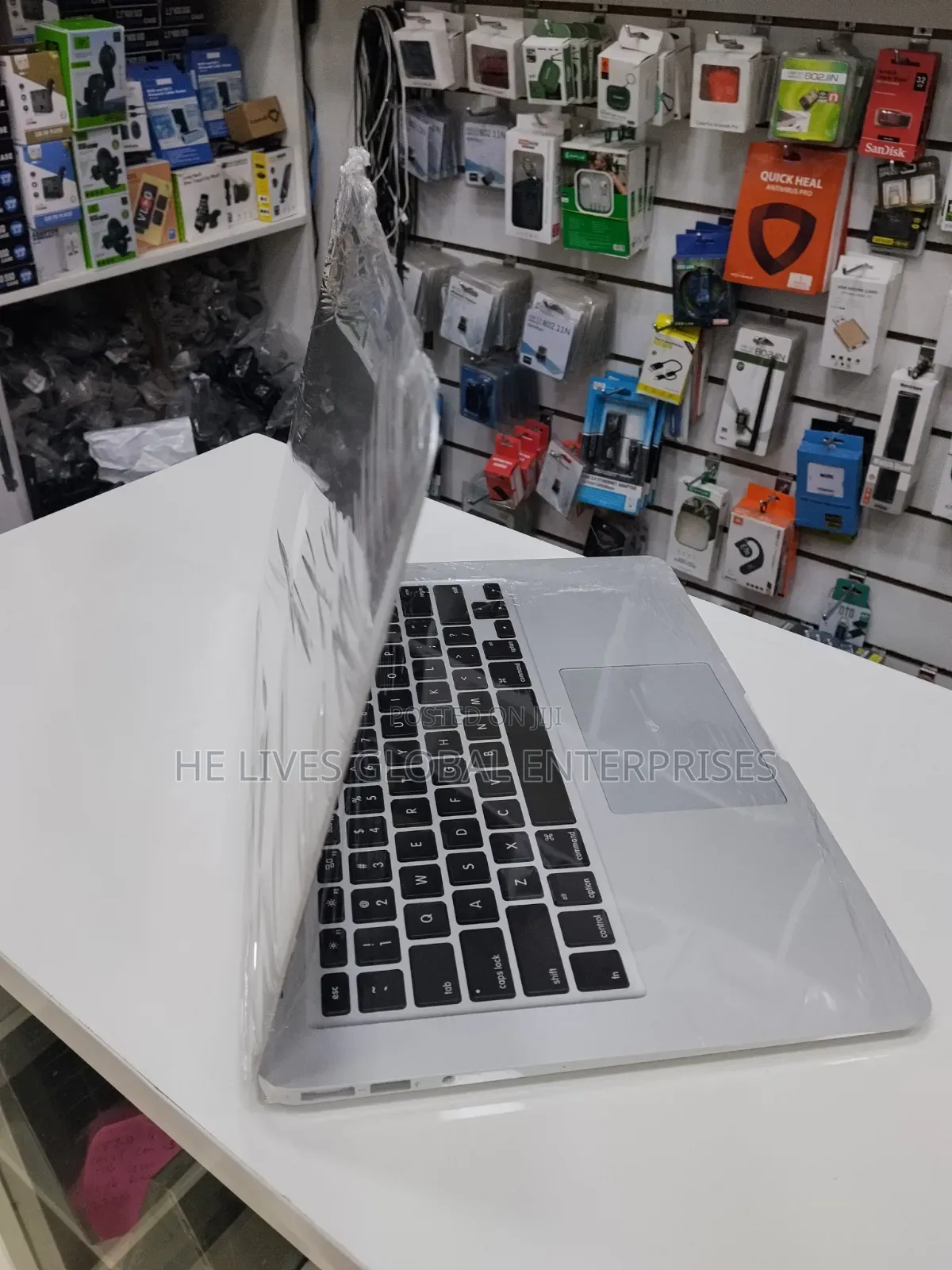 Laptop Apple MacBook 2017 8GB Intel Core i5 SSD 128GB