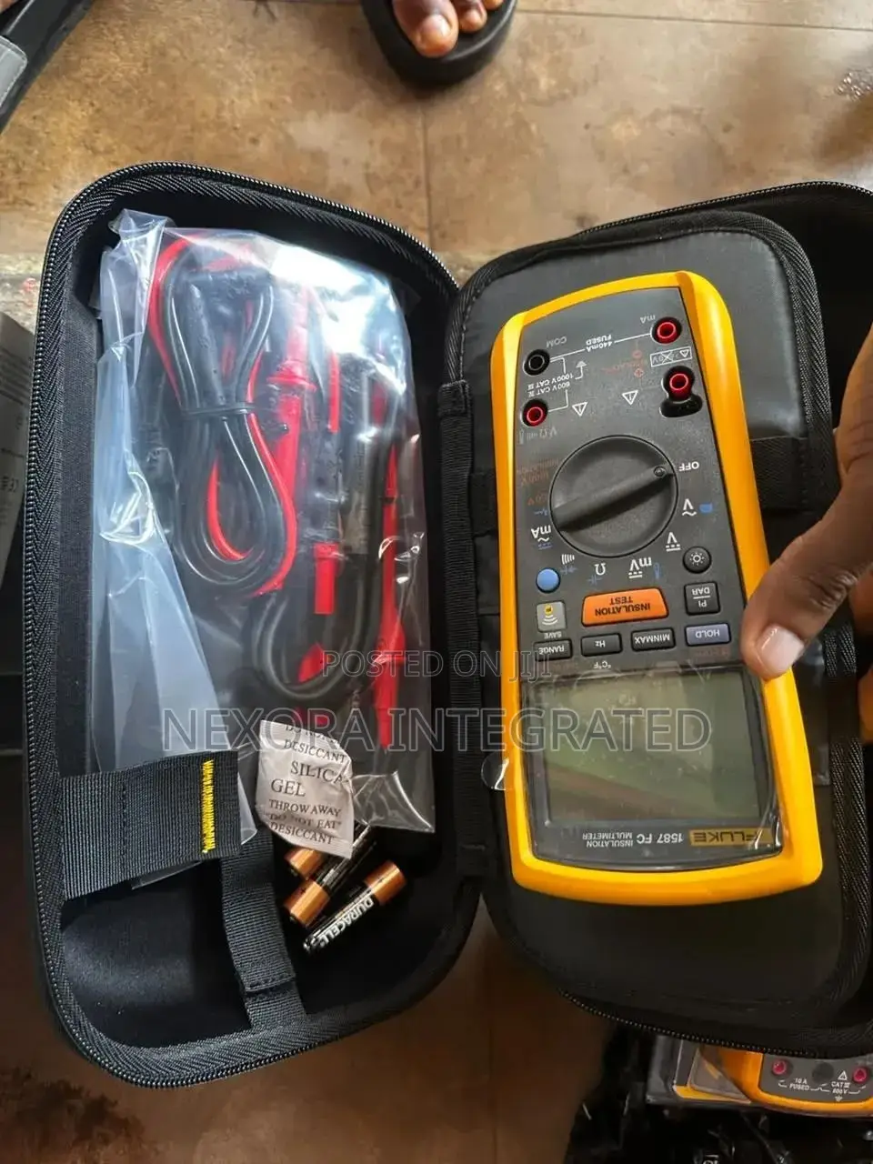 Fluke Multi-Meter 1587 Fc