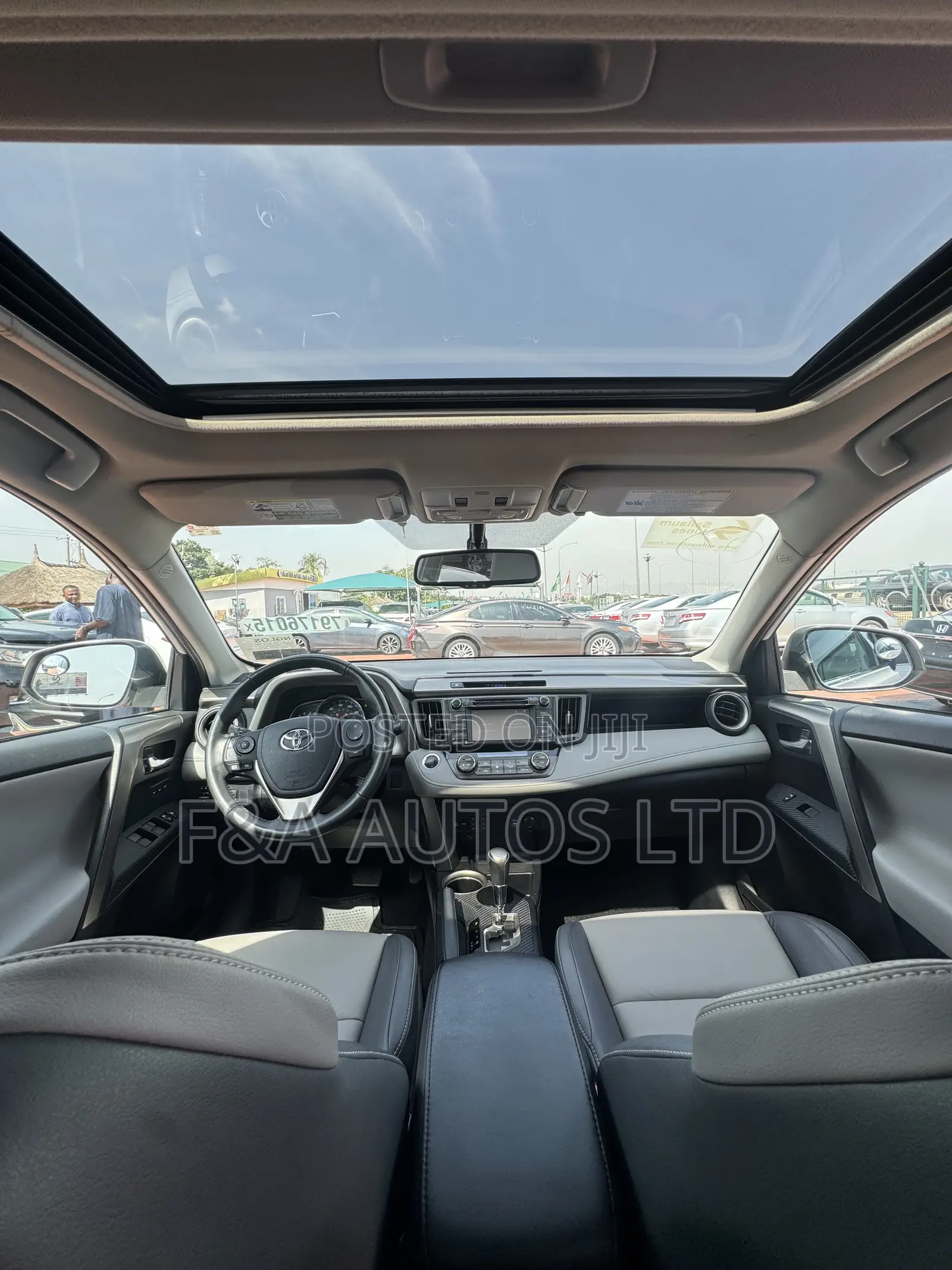 Toyota RAV4 Limited AWD (2.5L 4cyl 6A) 2016 White