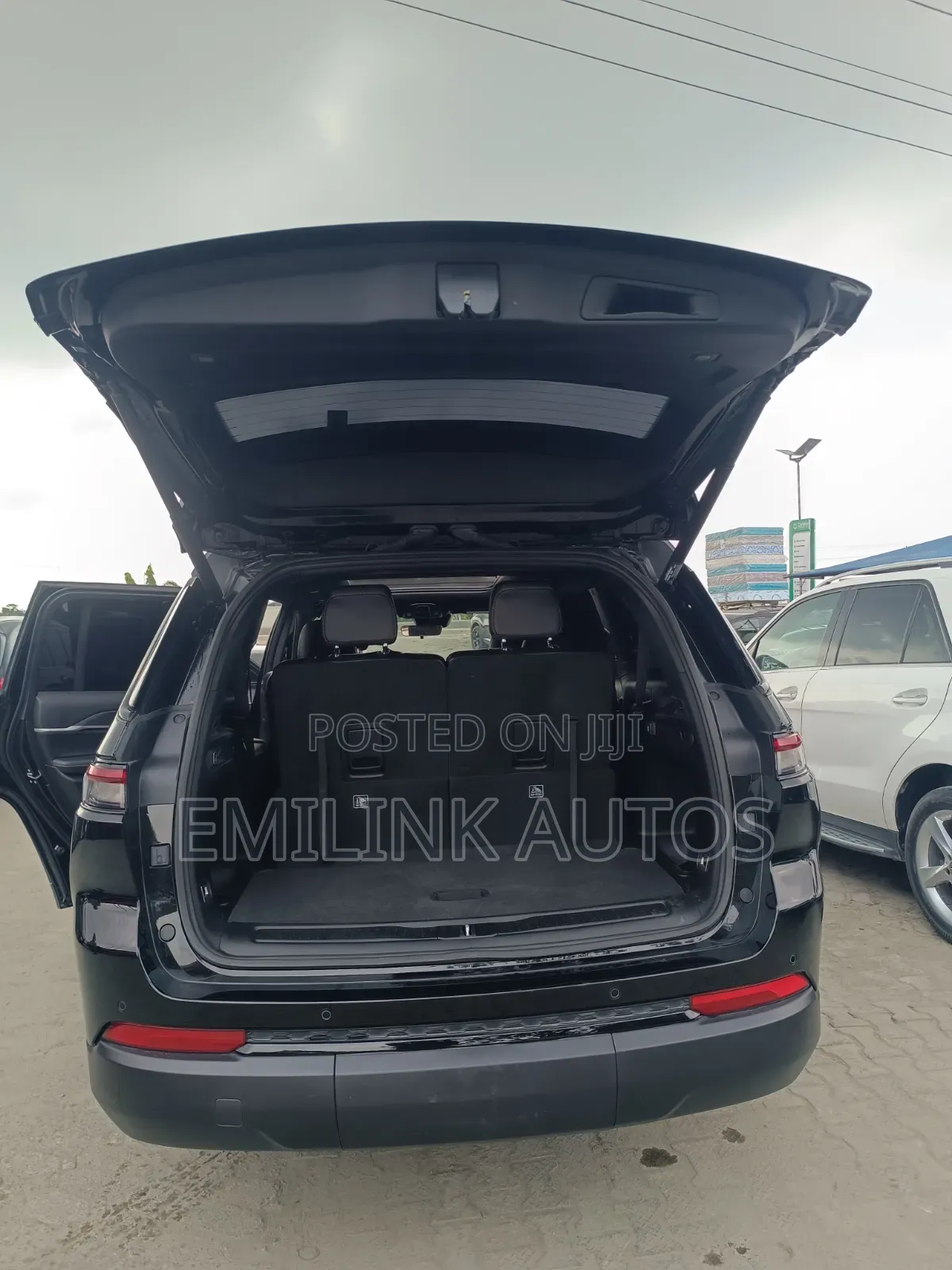 Jeep Grand Cherokee Limited 4x2 2025 Black