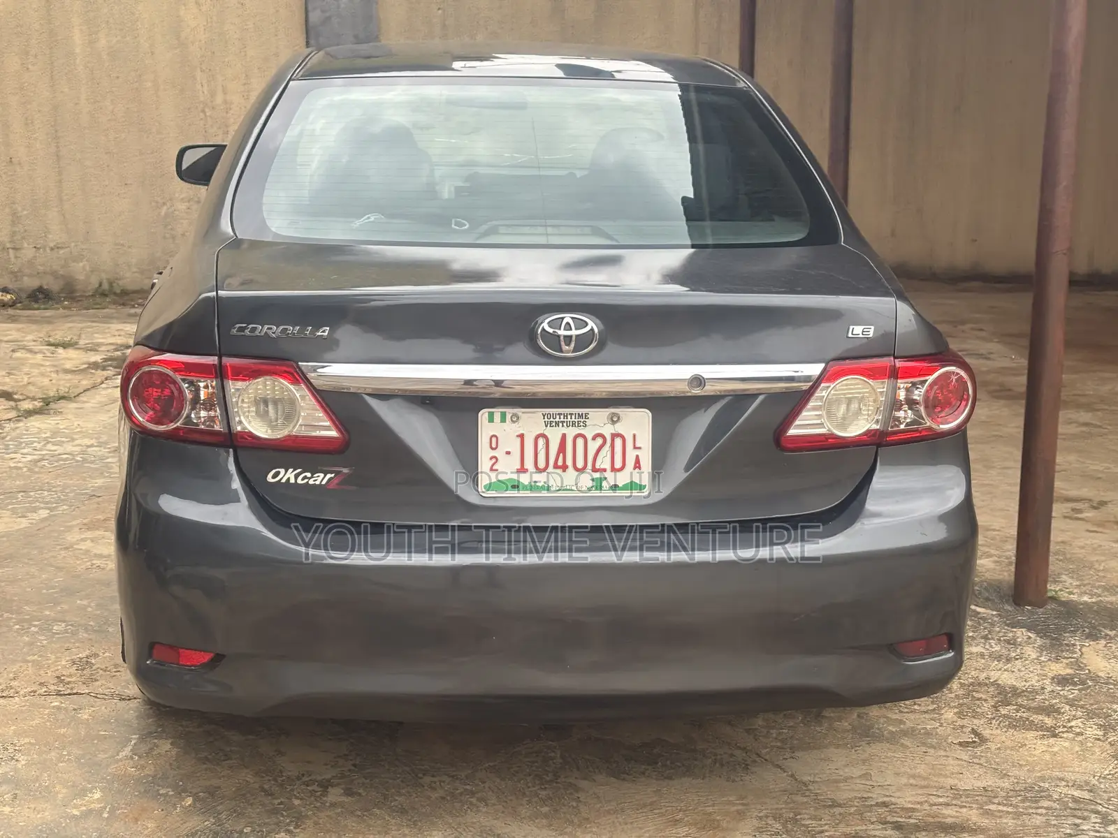 Toyota Corolla LE 4dr Sedan (1.8L 4cyl 4A) 2013 Gray