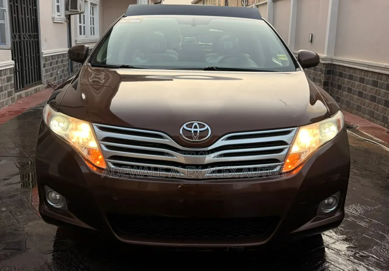 Toyota Venza 2010 Brown