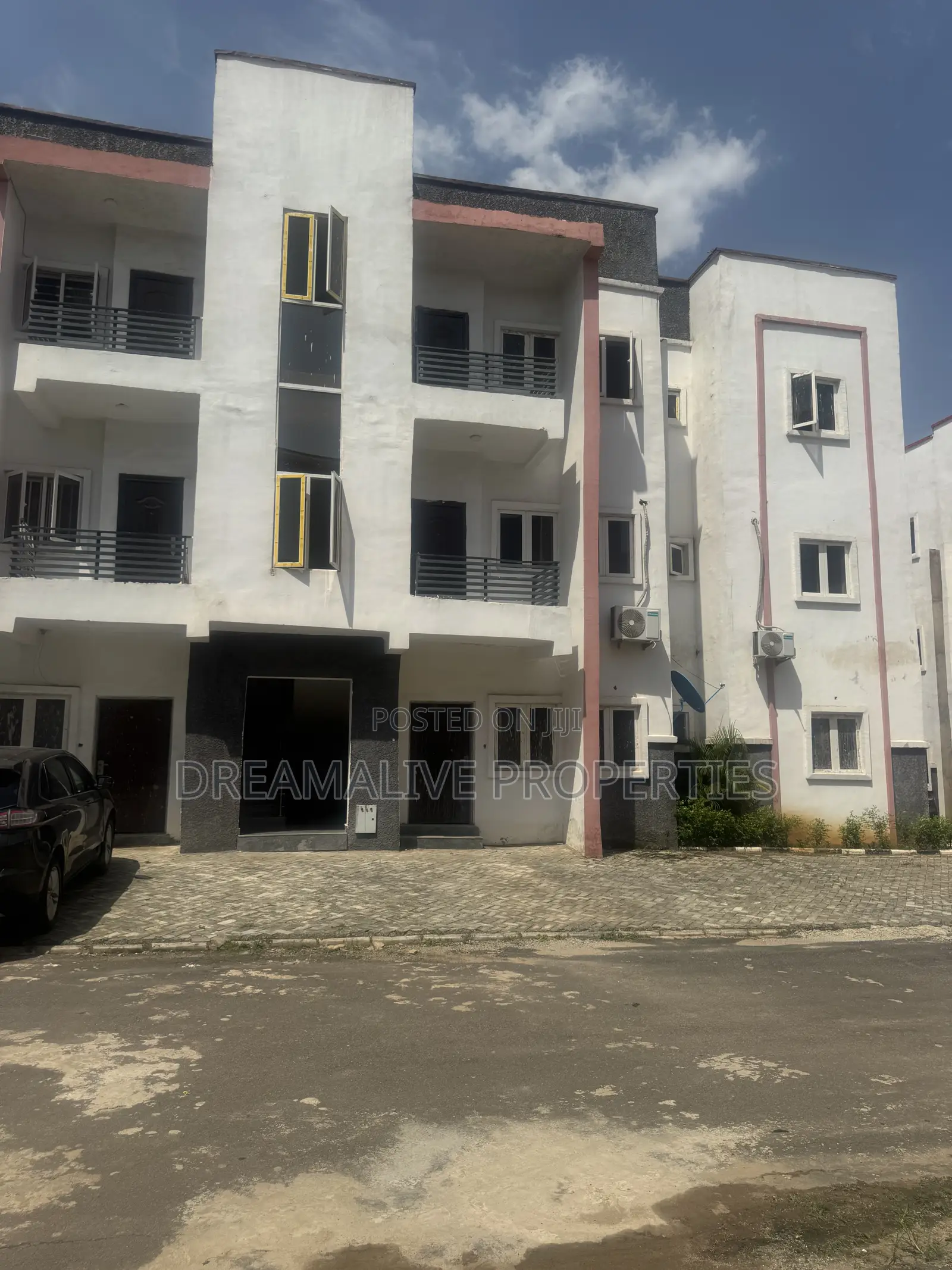 3 Bedroom Apartment