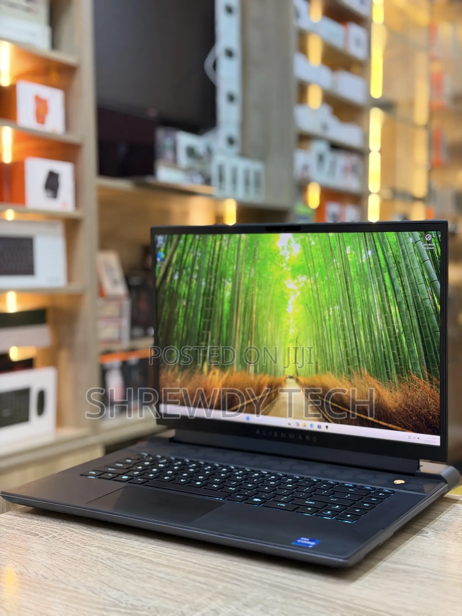 Laptop Alienware M16 R1 16GB Intel Core i7 SSD 1T