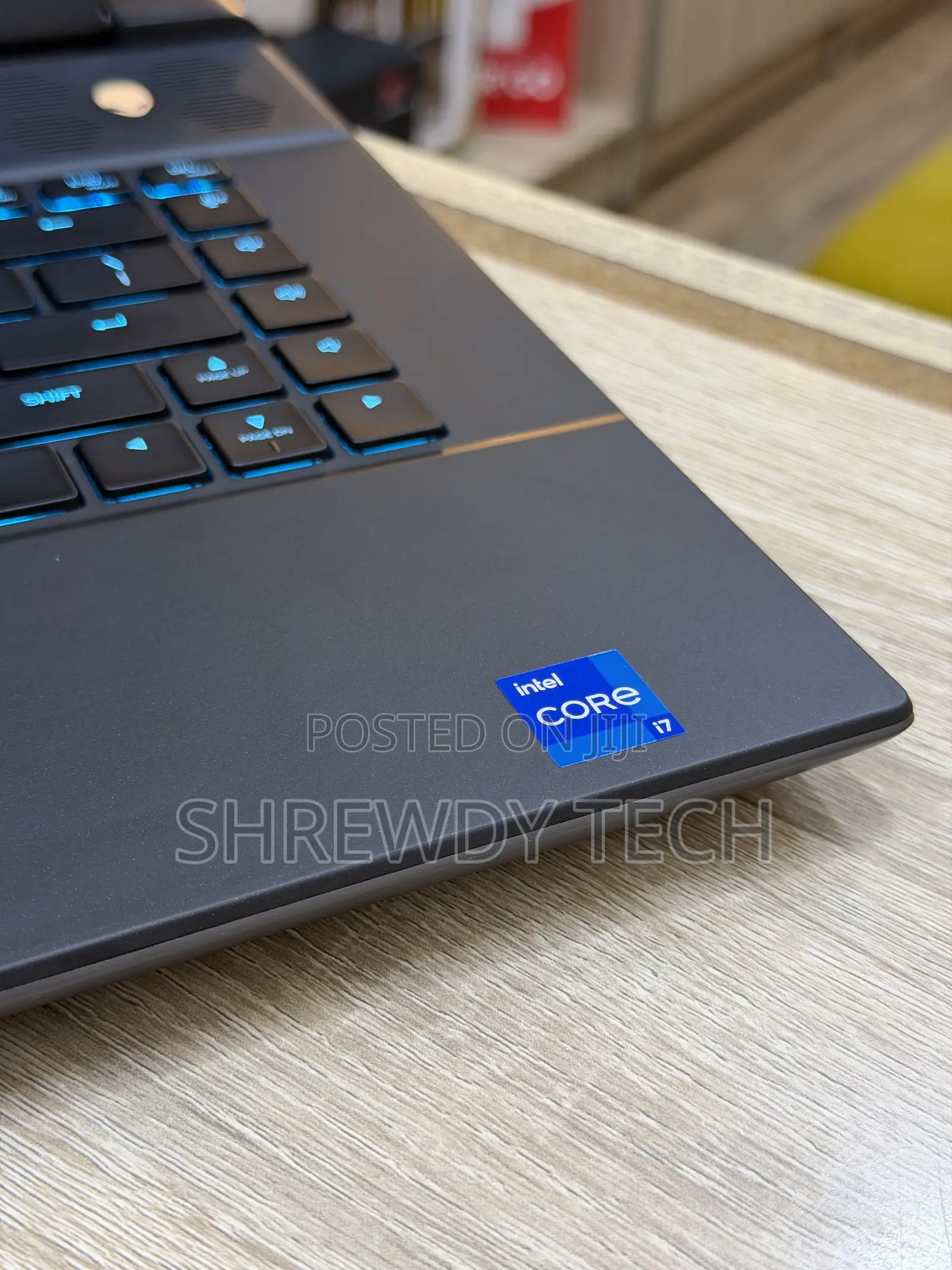 Laptop Alienware M16 R1 16GB Intel Core i7 SSD 1T