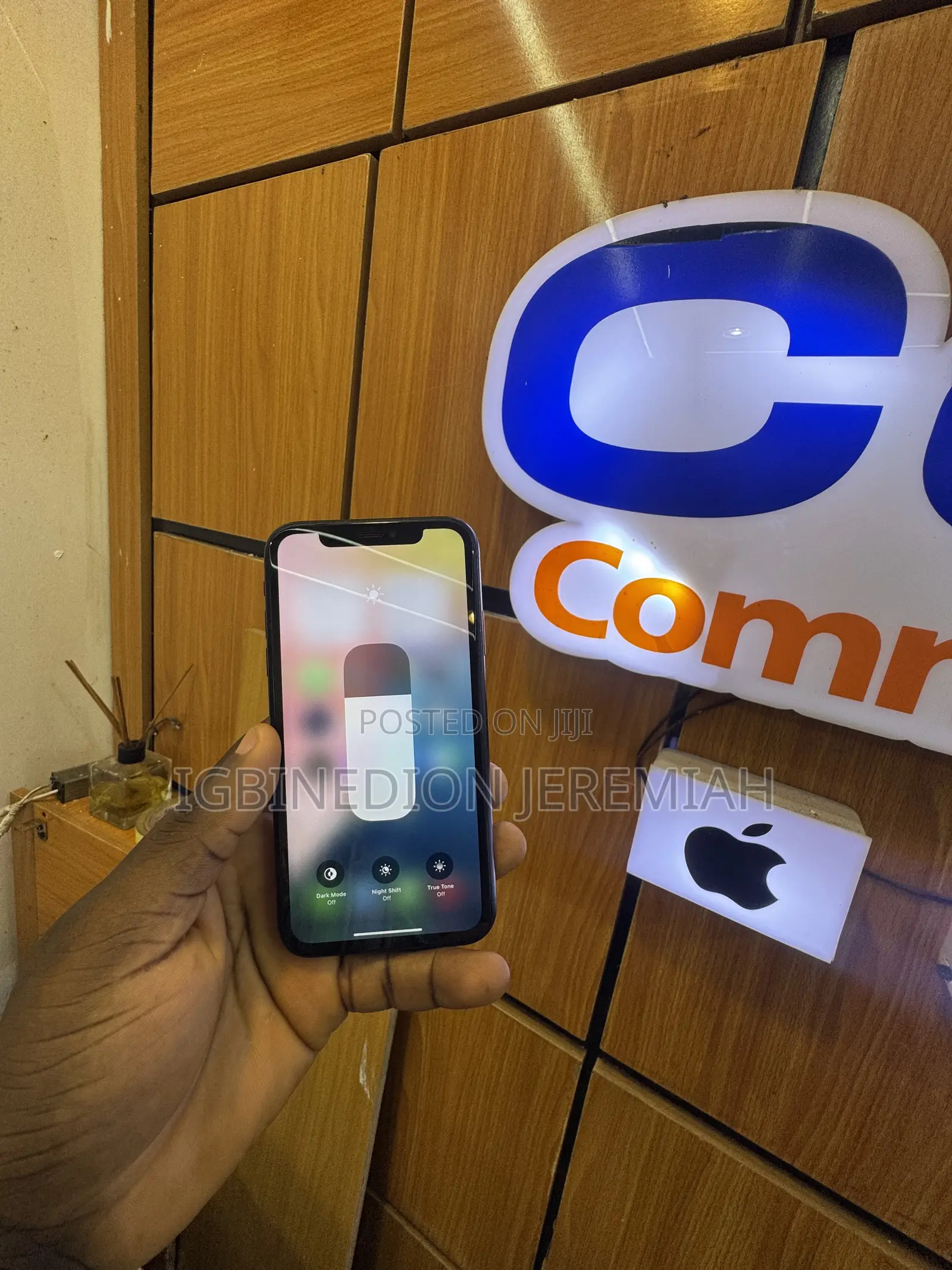 Apple iPhone 12 64 GB Black