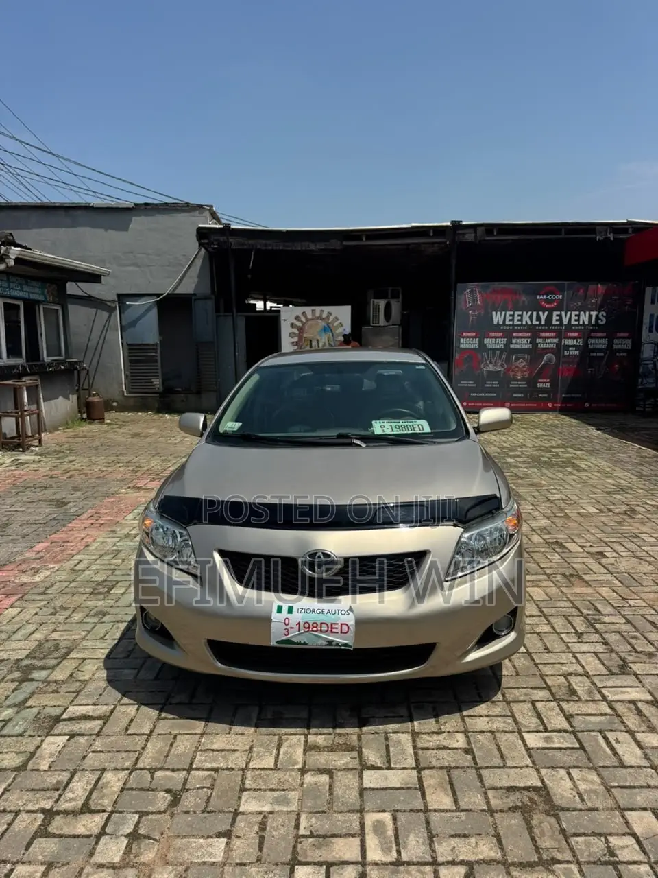Toyota Corolla LE 4dr Sedan (1.8L 4cyl 4A) 2010 Gold