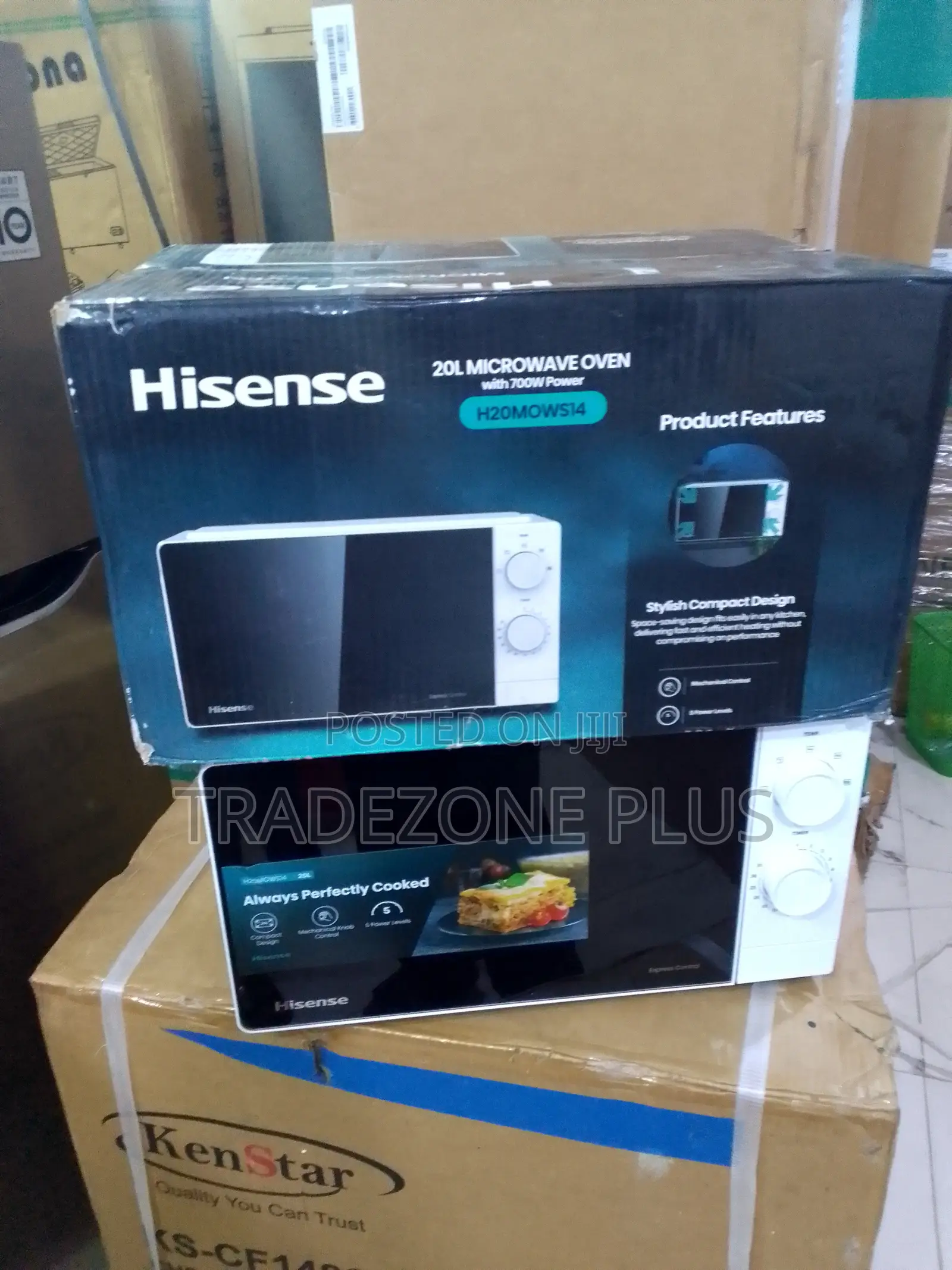 Hisense 700W Compact Microwave Oven for Small Kitchens