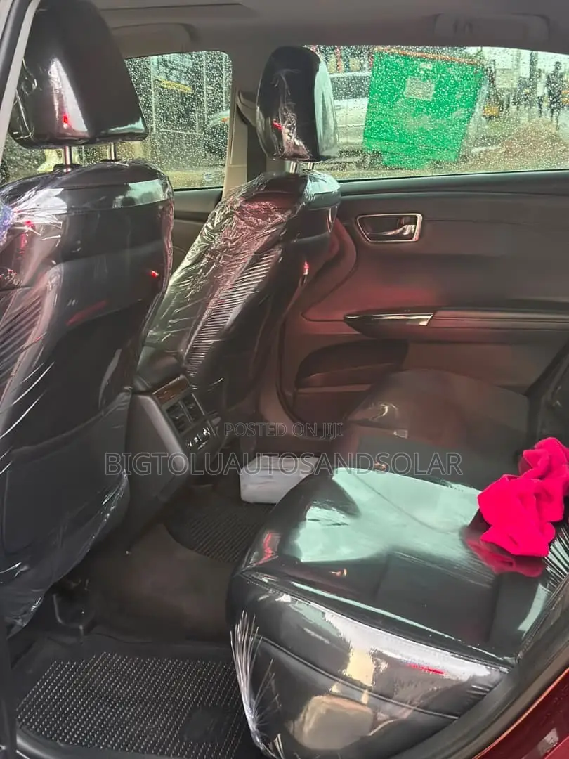 Toyota Avalon Limited 4dr Sedan (3.5L 6cyl 6A) 2014 Red