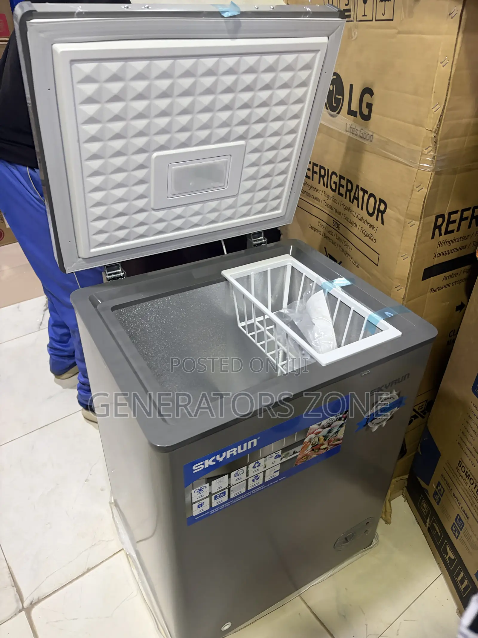 Skyrun BD-100HW Compact Chest Freezer