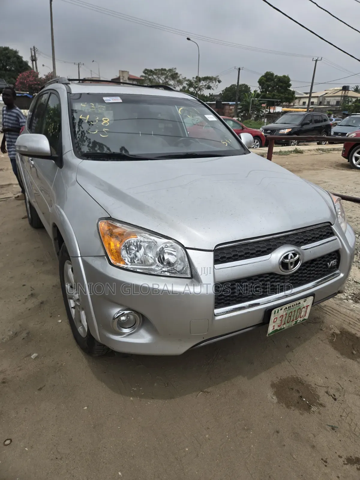 Toyota RAV4 2011 Silver