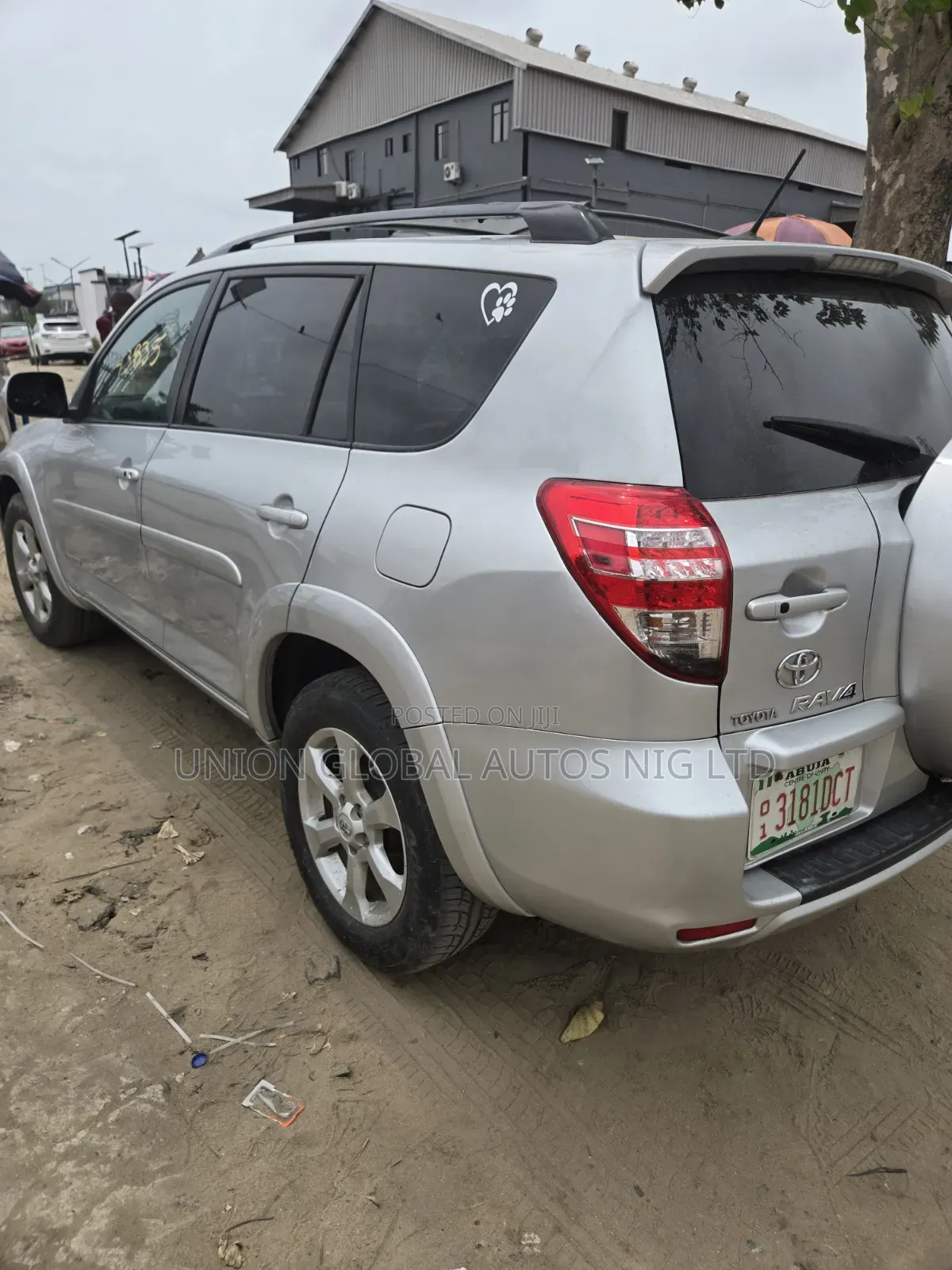 Toyota RAV4 2011 Silver