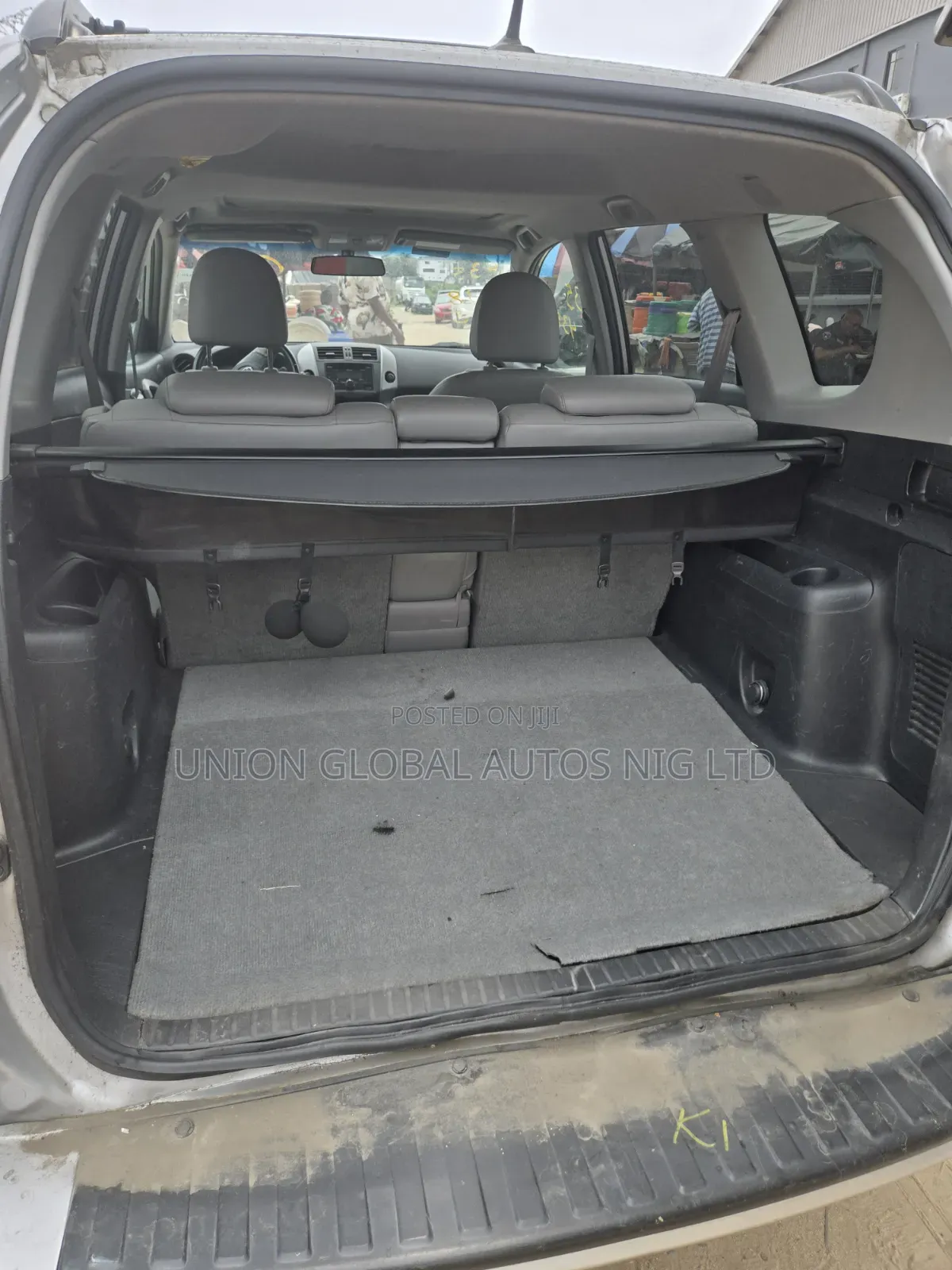 Toyota RAV4 2011 Silver