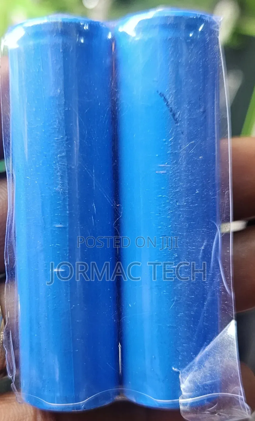 2pcs of 18650 3.7V LITHIUM BATTERY