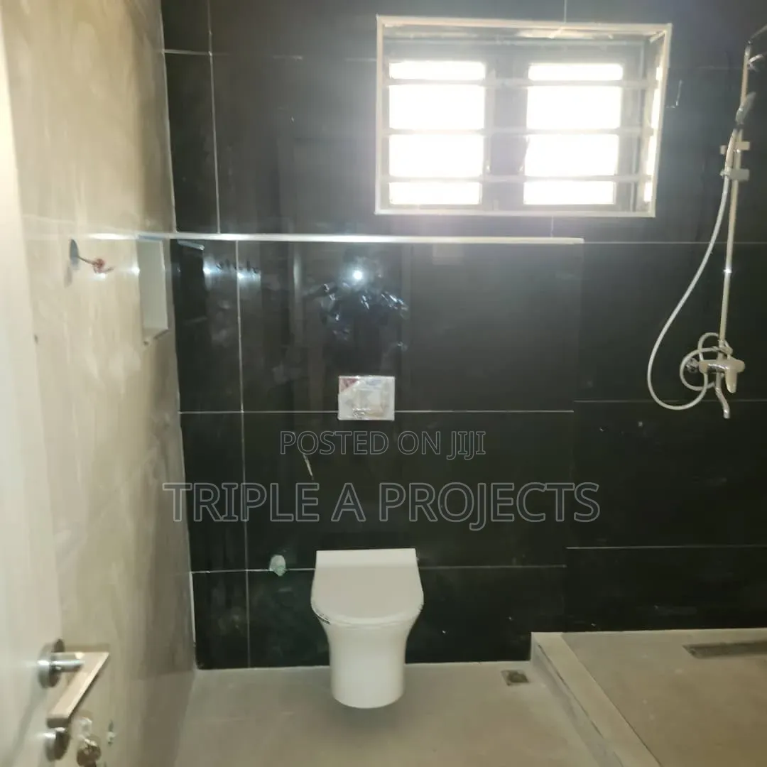 4bdrm Townhouse/Terrace in Katampe (Main) for sale