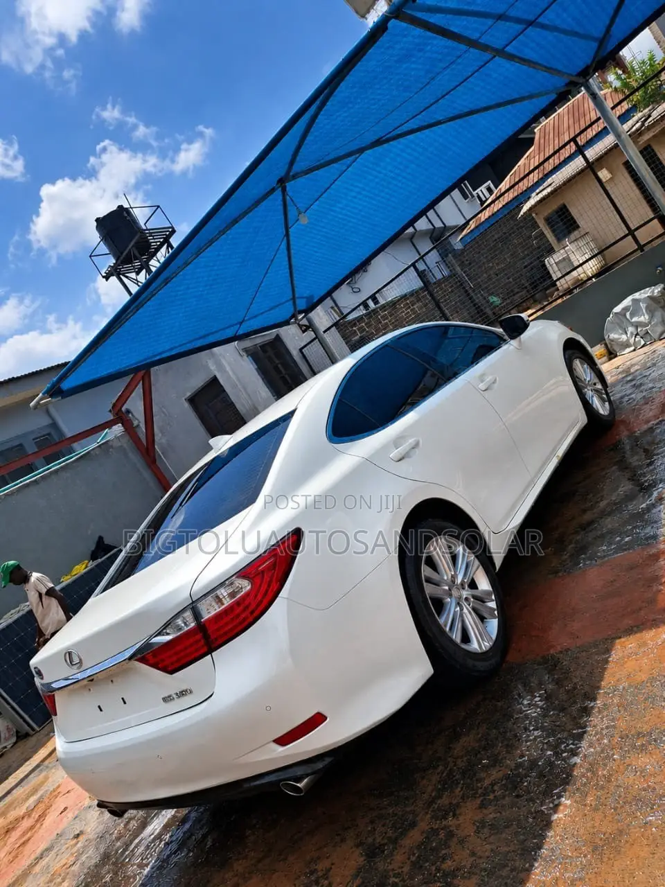 Lexus ES 350 FWD 2015 White