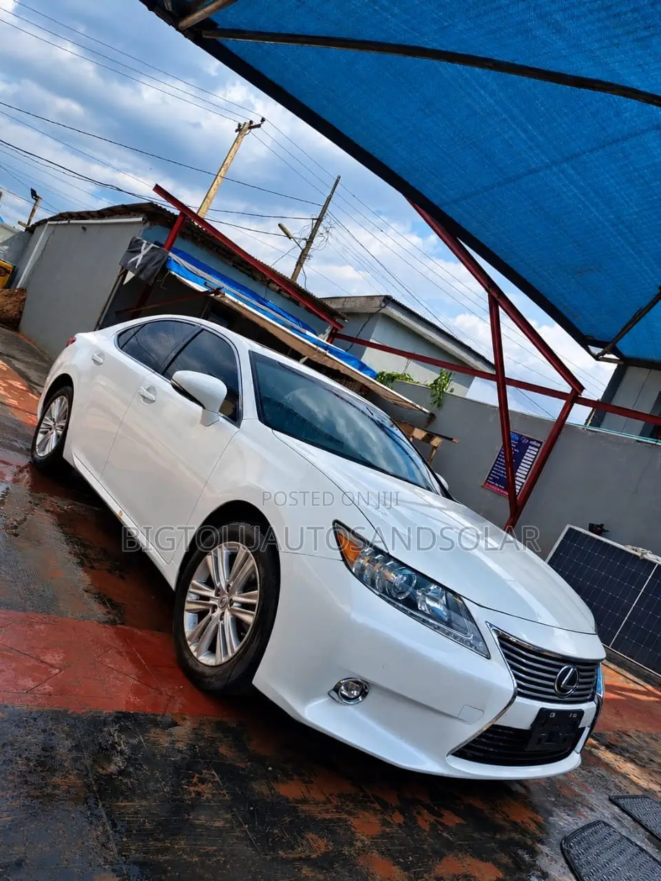 Lexus ES 350 FWD 2015 White