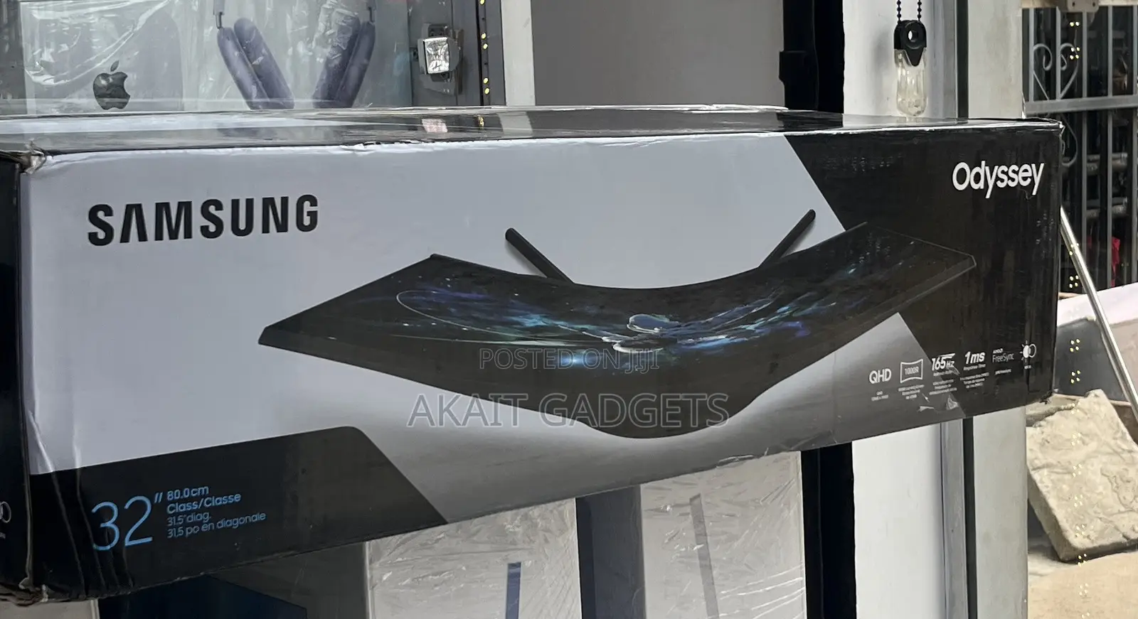 Samsung Odyssey G55C 32" 1440p HDR 165 Hz Curved Gaming Monitor