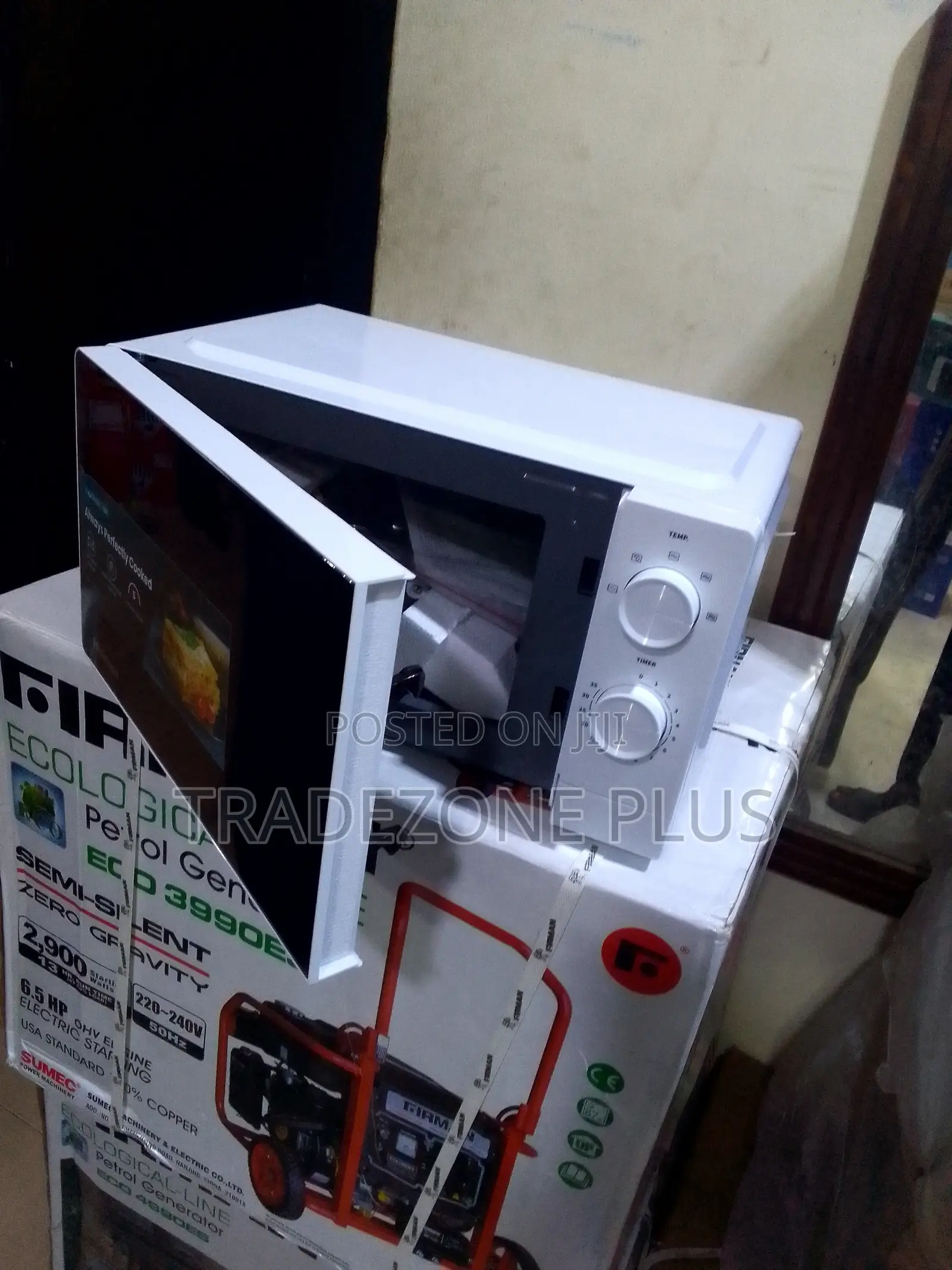 Practical Hisense Microwave Oven for Busy Households
