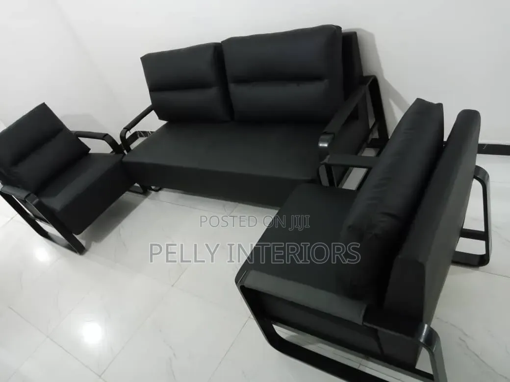 Modern Black Leather Executive Office Sofa Set.