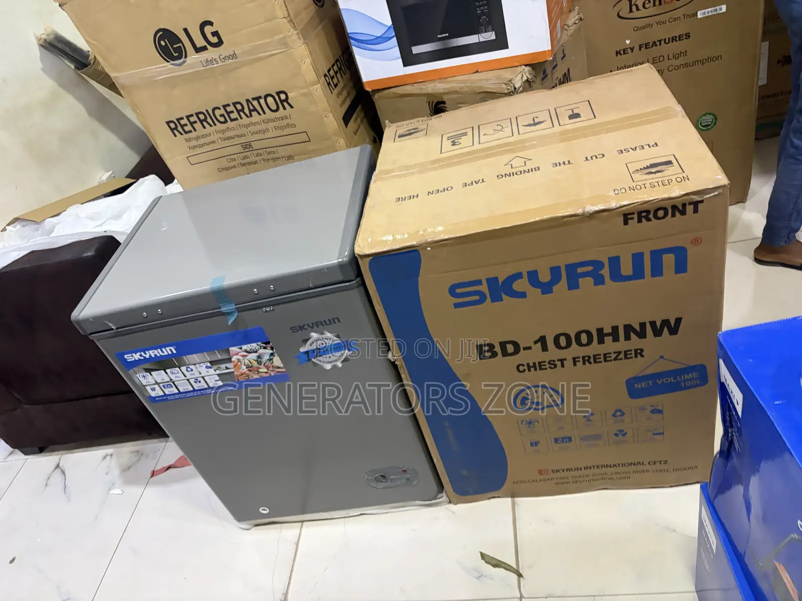 Skyrun 100L Chest Freezer for Kitchen Storage