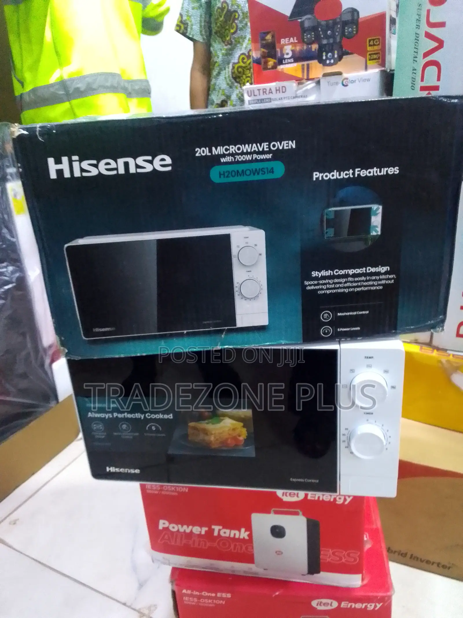 Affordable 700W Hisense Microwave for Everyday Needs