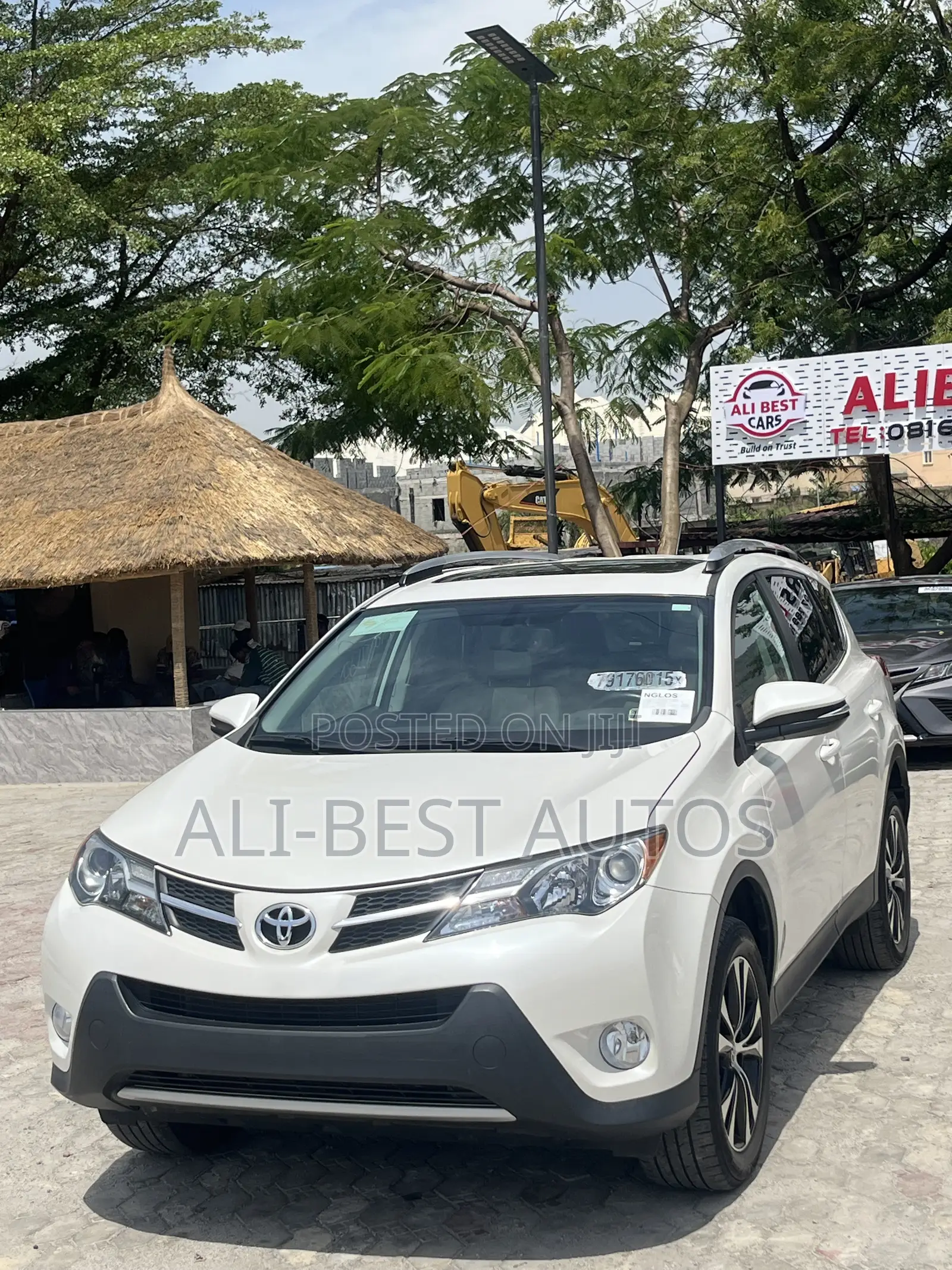 Toyota RAV4 Limited AWD (2.5L 4cyl 6A) 2016 White