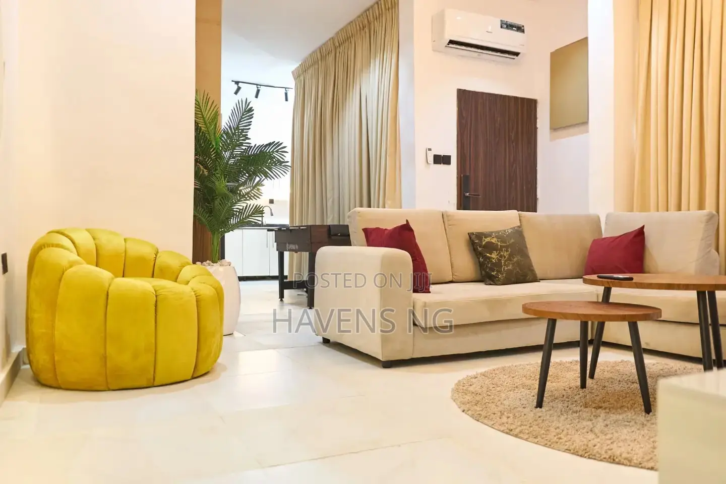 Luxury 1-Bedroom Apartment With Swimming Pool