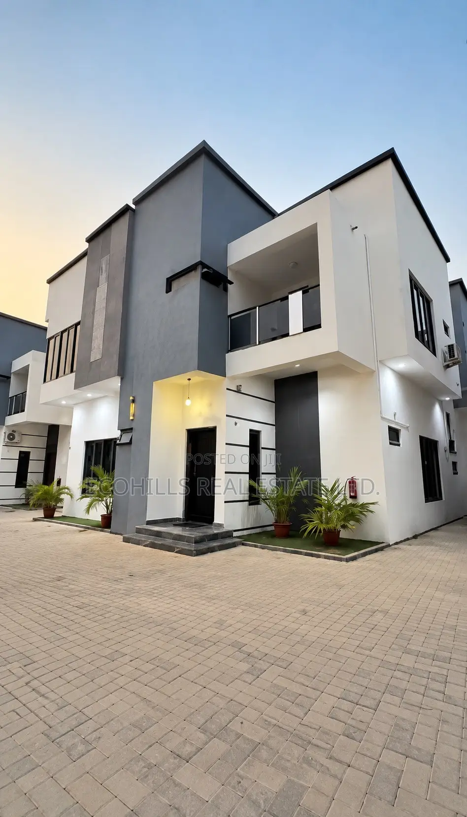 Furnished 5bdrm Duplex in Mini Estate Guzape for sale
