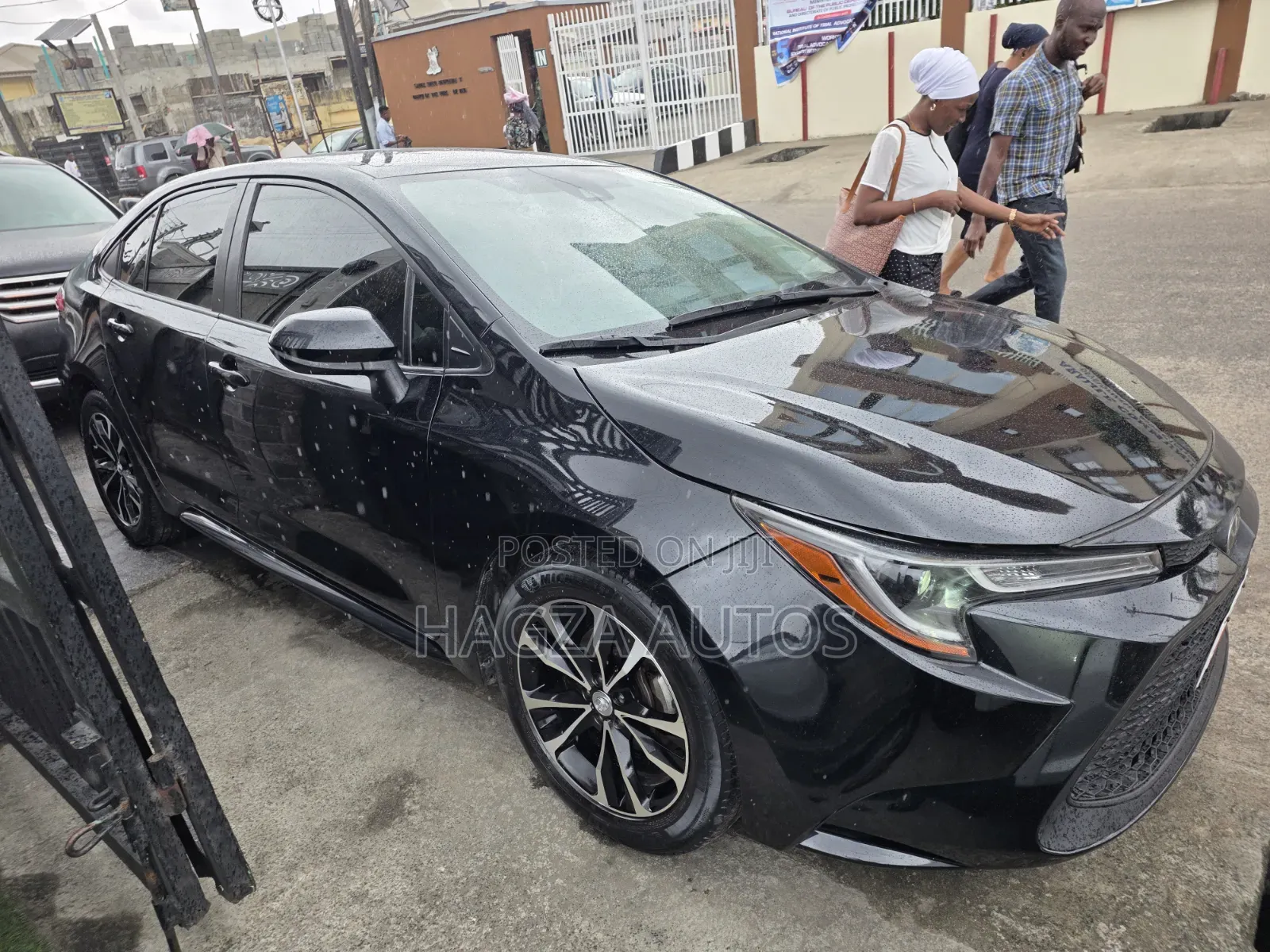 Toyota Corolla LE 2021 Black