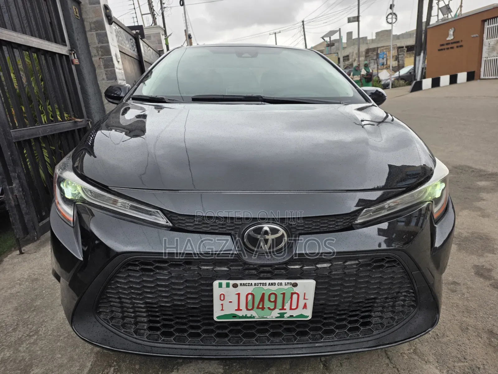 Toyota Corolla LE 2021 Black