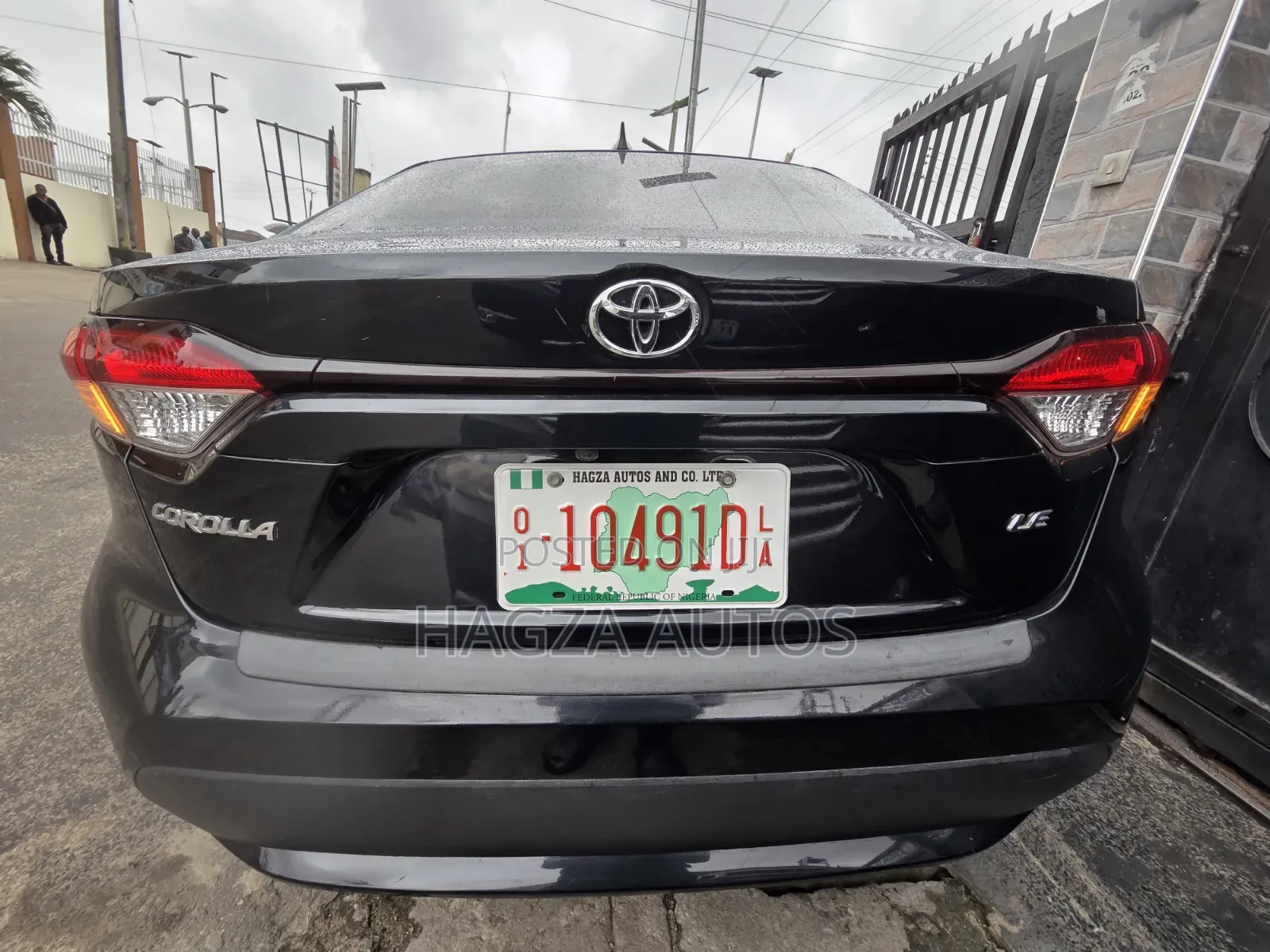 Toyota Corolla LE 2021 Black