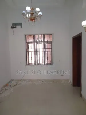 3bdrm Block of Flats in Ikeja GRA for rent