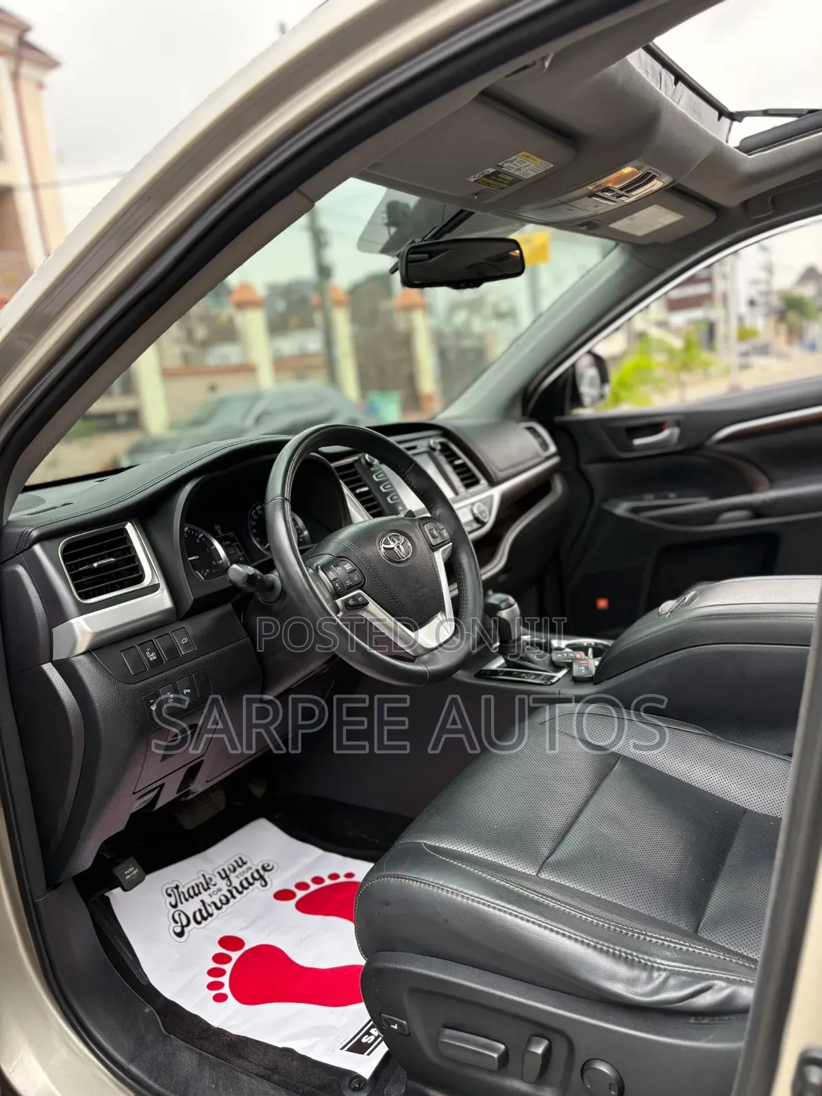 Toyota Highlander Limited V6 4x4 (3.5L 6cyl 6A) 2016 Gold