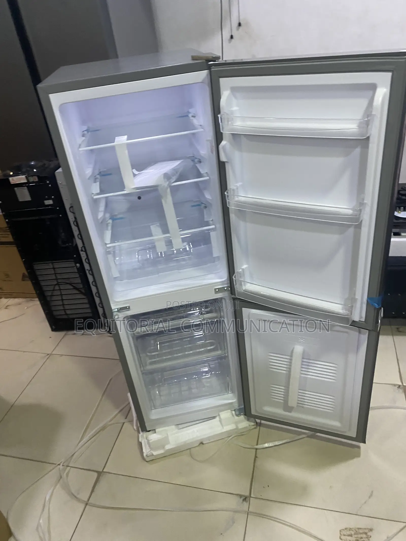 Skyrun BCD-170K 170L Bottom Freezer Fridge for Modern Kitchens