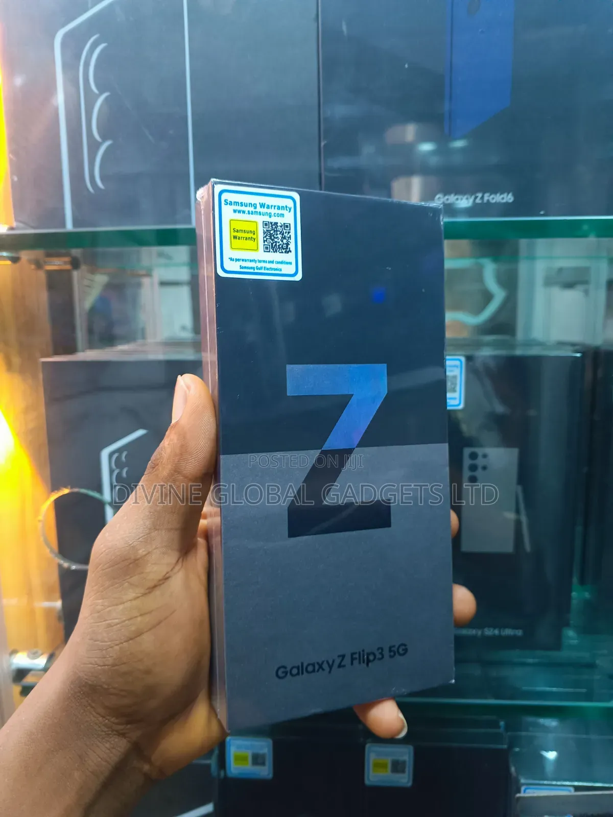 New Samsung Galaxy Z Flip3 5G 128 GB Purple