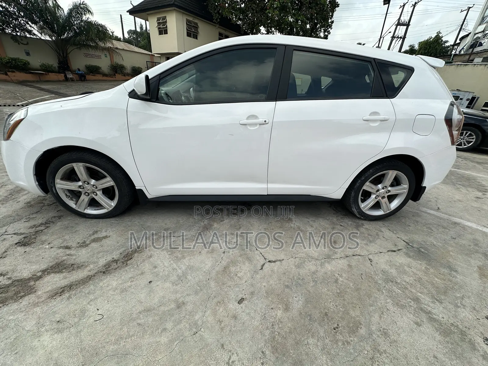 Pontiac Vibe 2008 White