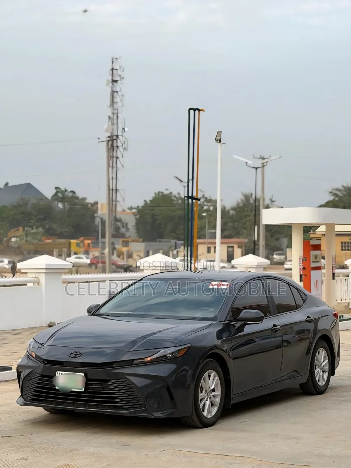 Toyota Camry LE 2025 Black