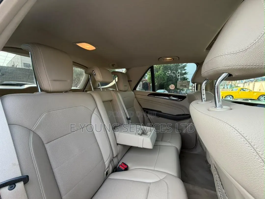 Mercedes-Benz M Class ML350 4MATIC 4dr SUV AWD (3.5L 6cyl 7A) 2015 White